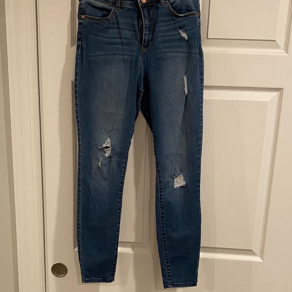 Women's Distressed Blue Jeans